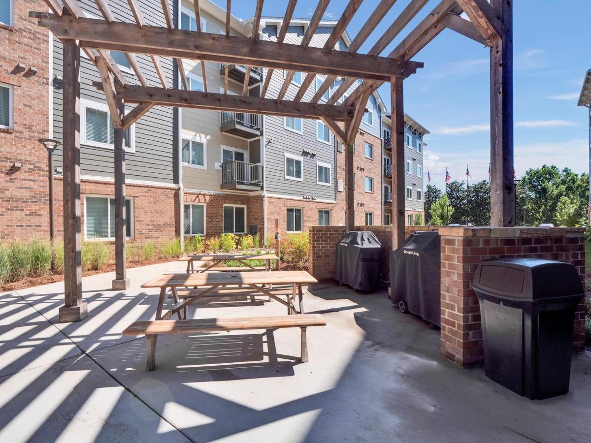Waterwalk Extended Stay By Wyndham Charlotte - Arrowood Bagian luar foto